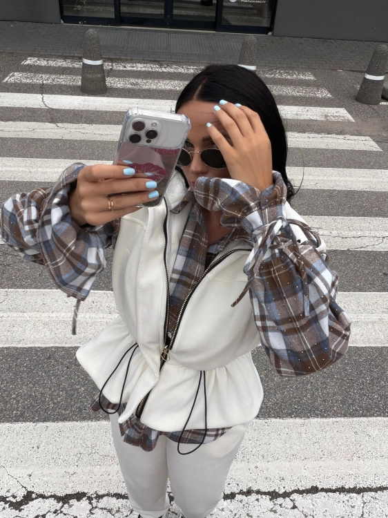 caafbe02-ddf0-4783-a2b4-037a8c8089a2.jpeg
